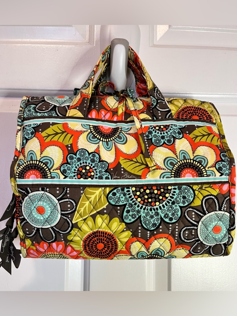 Vera Bradley Flower Shower Quilted Floral Hanging Travel Organizer - Picture 2 of 5